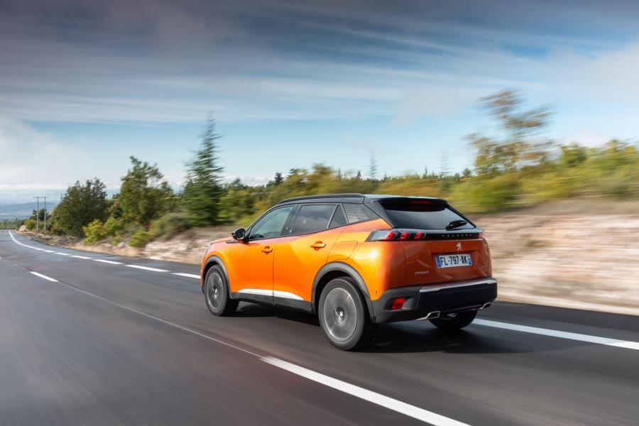  Peugeot 2008 GT 2019 года  (WW) (фото 36 из 45)